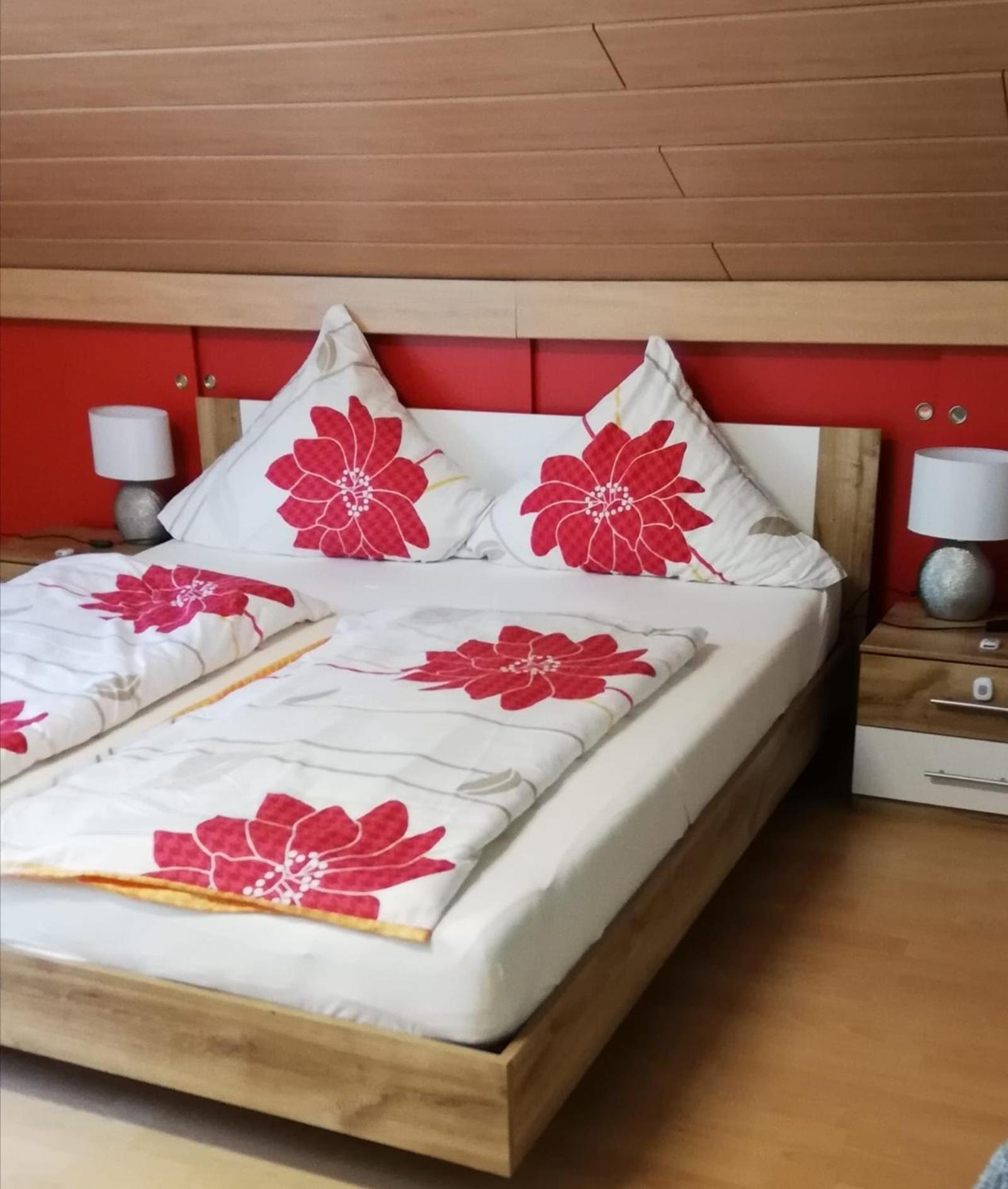 Am Lindenbaum, Ferienwohnung In Siebenbach Am Nuerburgring 外观 照片